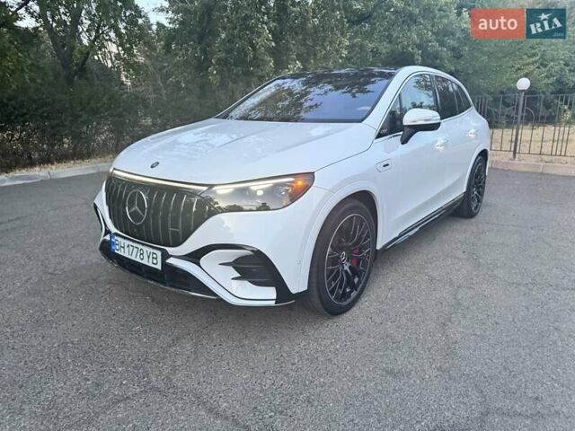 Білий Мерседес EQE SUV, об'ємом двигуна 0 л та пробігом 17 тис. км за 105999 $, фото 2 на Automoto.ua