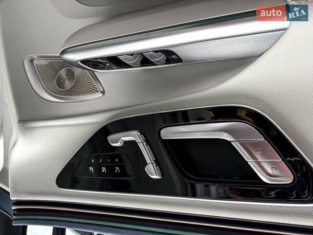 Белый Мерседес EQE SUV, объемом двигателя 0 л и пробегом 4 тыс. км за 76850 $, фото 14 на Automoto.ua