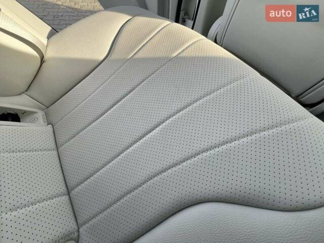 Белый Мерседес EQE SUV, объемом двигателя 0 л и пробегом 34 тыс. км за 47500 $, фото 13 на Automoto.ua