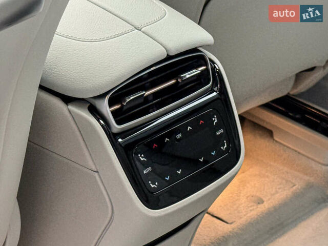 Белый Мерседес EQE SUV, объемом двигателя 0 л и пробегом 4 тыс. км за 76850 $, фото 20 на Automoto.ua