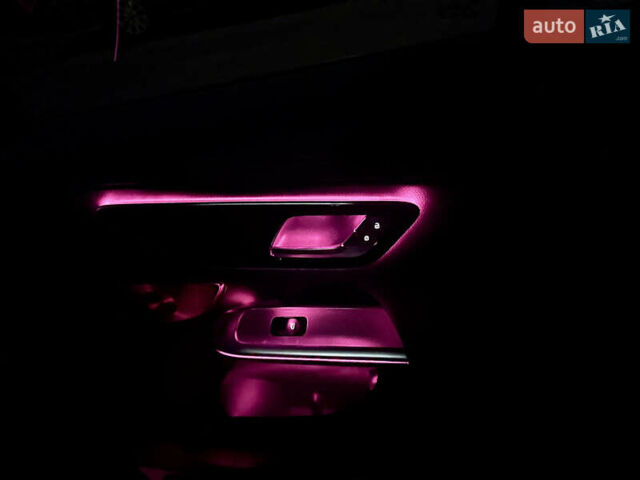 Белый Мерседес EQE SUV, объемом двигателя 0 л и пробегом 17 тыс. км за 52500 $, фото 49 на Automoto.ua