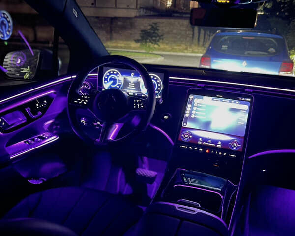 Белый Мерседес EQE SUV, объемом двигателя 0 л и пробегом 23 тыс. км за 46900 $, фото 28 на Automoto.ua