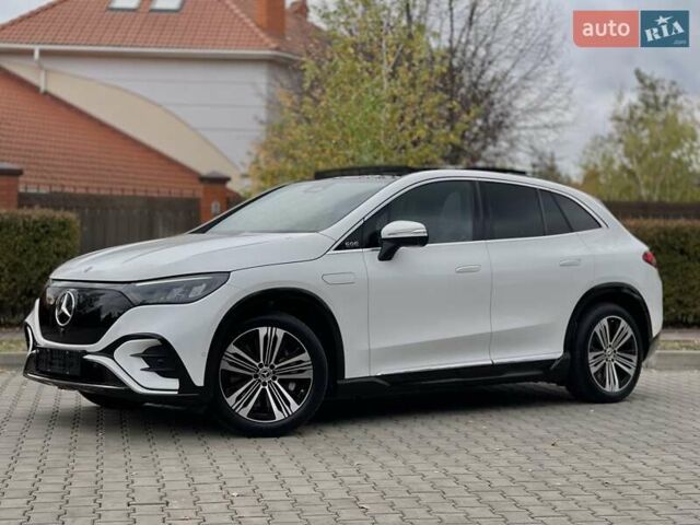 Белый Мерседес EQE SUV, объемом двигателя 0 л и пробегом 23 тыс. км за 46900 $, фото 2 на Automoto.ua