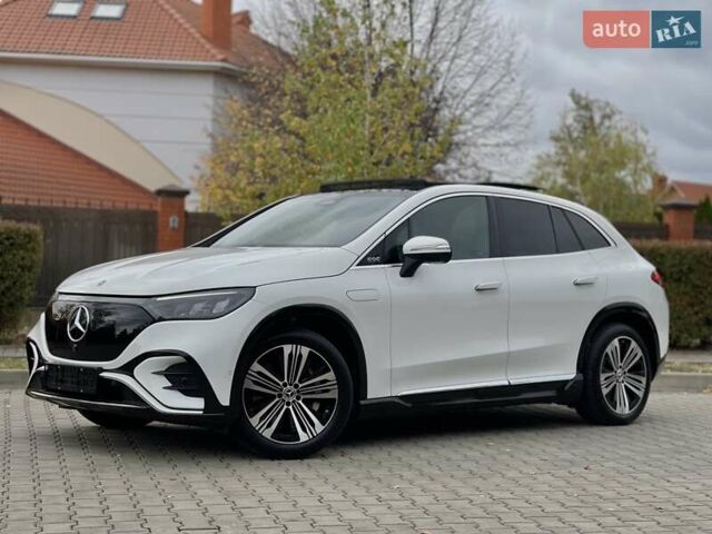 Белый Мерседес EQE SUV, объемом двигателя 0 л и пробегом 23 тыс. км за 46900 $, фото 1 на Automoto.ua