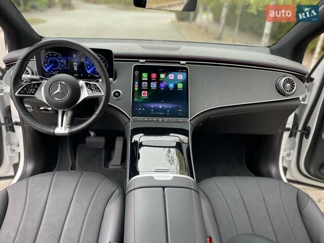 Белый Мерседес EQE SUV, объемом двигателя 0 л и пробегом 23 тыс. км за 46900 $, фото 18 на Automoto.ua