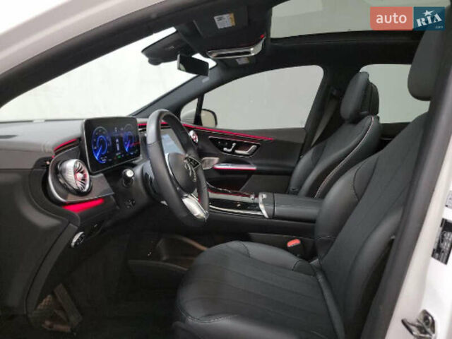 Білий Мерседес EQE SUV, об'ємом двигуна 0 л та пробігом 16 тис. км за 51900 $, фото 10 на Automoto.ua