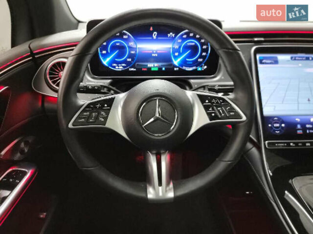 Білий Мерседес EQE SUV, об'ємом двигуна 0 л та пробігом 16 тис. км за 51900 $, фото 9 на Automoto.ua