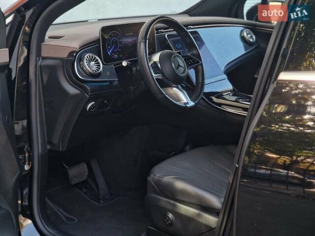 Чорний Мерседес EQE SUV, об'ємом двигуна 0 л та пробігом 47 тис. км за 46990 $, фото 48 на Automoto.ua
