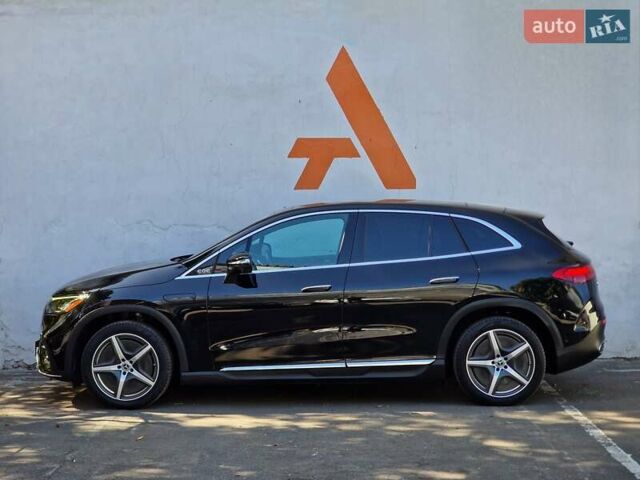 Чорний Мерседес EQE SUV, об'ємом двигуна 0 л та пробігом 47 тис. км за 46990 $, фото 23 на Automoto.ua