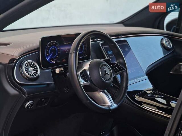 Чорний Мерседес EQE SUV, об'ємом двигуна 0 л та пробігом 47 тис. км за 46990 $, фото 50 на Automoto.ua