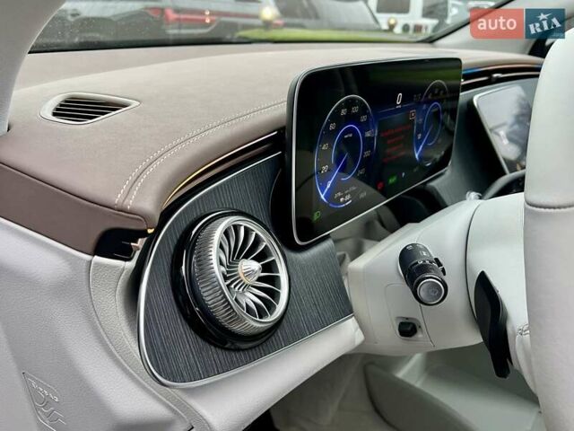 Черный Мерседес EQE SUV, объемом двигателя 0 л и пробегом 2 тыс. км за 54900 $, фото 18 на Automoto.ua