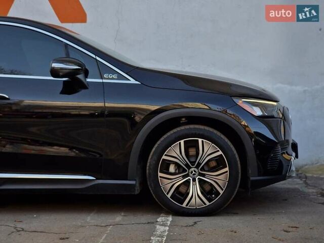 Чорний Мерседес EQE SUV, об'ємом двигуна 0 л та пробігом 28 тис. км за 51990 $, фото 22 на Automoto.ua