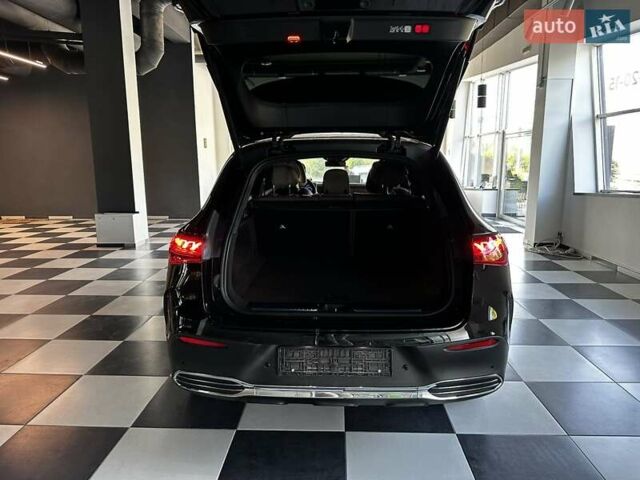 Черный Мерседес EQE SUV, объемом двигателя 0 л и пробегом 2 тыс. км за 63000 $, фото 5 на Automoto.ua