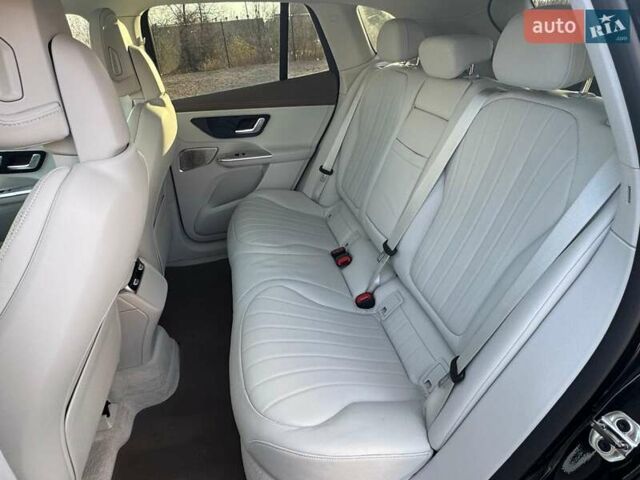 Черный Мерседес EQE SUV, объемом двигателя 0 л и пробегом 25 тыс. км за 51000 $, фото 49 на Automoto.ua