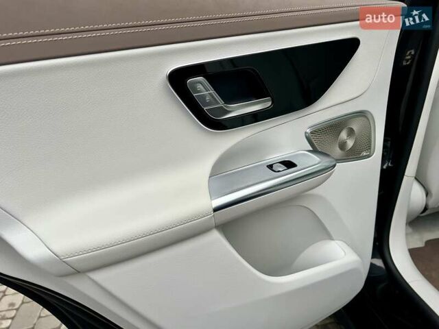 Черный Мерседес EQE SUV, объемом двигателя 0 л и пробегом 2 тыс. км за 54900 $, фото 28 на Automoto.ua