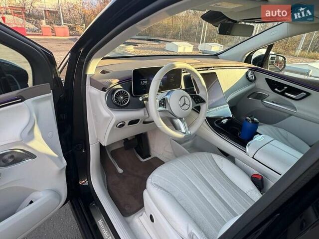 Черный Мерседес EQE SUV, объемом двигателя 0 л и пробегом 25 тыс. км за 51000 $, фото 33 на Automoto.ua