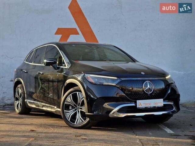 Чорний Мерседес EQE SUV, об'ємом двигуна 0 л та пробігом 28 тис. км за 51990 $, фото 15 на Automoto.ua