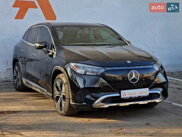 Чорний Мерседес EQE SUV, об'ємом двигуна 0 л та пробігом 28 тис. км за 51990 $, фото 6 на Automoto.ua