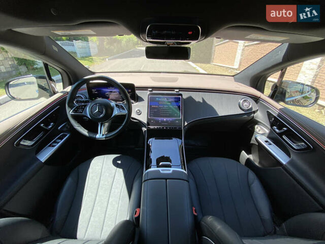 Чорний Мерседес EQE SUV, об'ємом двигуна 0 л та пробігом 20 тис. км за 51500 $, фото 24 на Automoto.ua