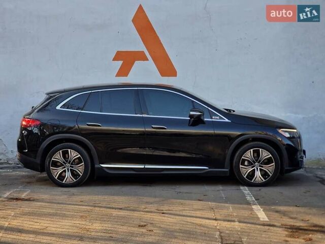 Чорний Мерседес EQE SUV, об'ємом двигуна 0 л та пробігом 28 тис. км за 51990 $, фото 21 на Automoto.ua