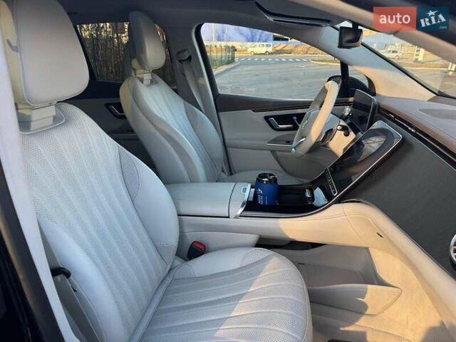 Черный Мерседес EQE SUV, объемом двигателя 0 л и пробегом 25 тыс. км за 51000 $, фото 40 на Automoto.ua
