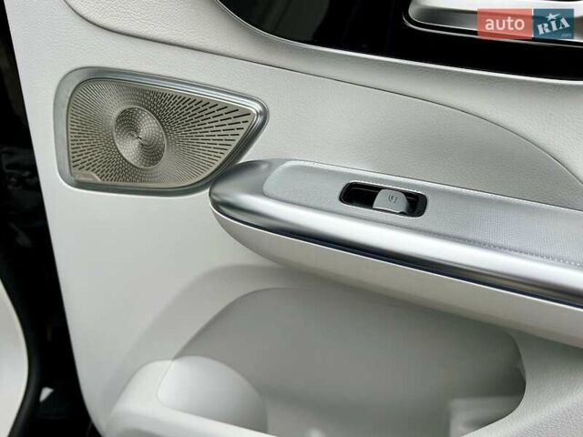 Черный Мерседес EQE SUV, объемом двигателя 0 л и пробегом 2 тыс. км за 54900 $, фото 44 на Automoto.ua