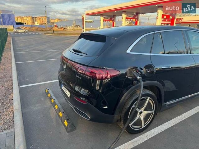 Черный Мерседес EQE SUV, объемом двигателя 0 л и пробегом 25 тыс. км за 51000 $, фото 16 на Automoto.ua