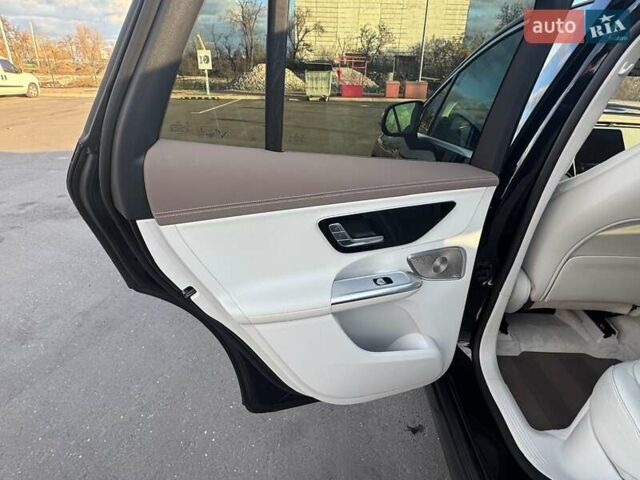 Черный Мерседес EQE SUV, объемом двигателя 0 л и пробегом 25 тыс. км за 51000 $, фото 43 на Automoto.ua