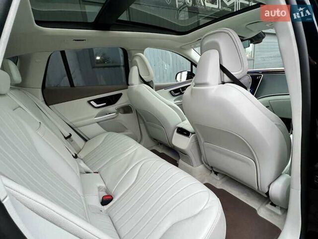 Черный Мерседес EQE SUV, объемом двигателя 0 л и пробегом 2 тыс. км за 54900 $, фото 48 на Automoto.ua
