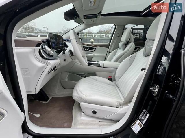 Черный Мерседес EQE SUV, объемом двигателя 0 л и пробегом 2 тыс. км за 54900 $, фото 22 на Automoto.ua