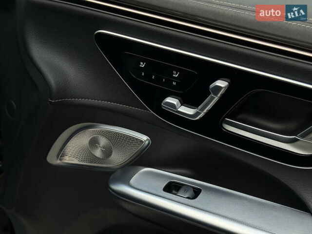 Черный Мерседес EQE SUV, объемом двигателя 0 л и пробегом 23 тыс. км за 42300 $, фото 10 на Automoto.ua