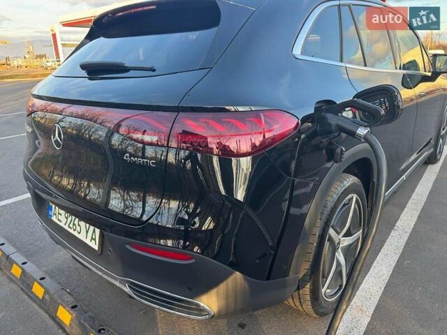 Черный Мерседес EQE SUV, объемом двигателя 0 л и пробегом 25 тыс. км за 51000 $, фото 24 на Automoto.ua
