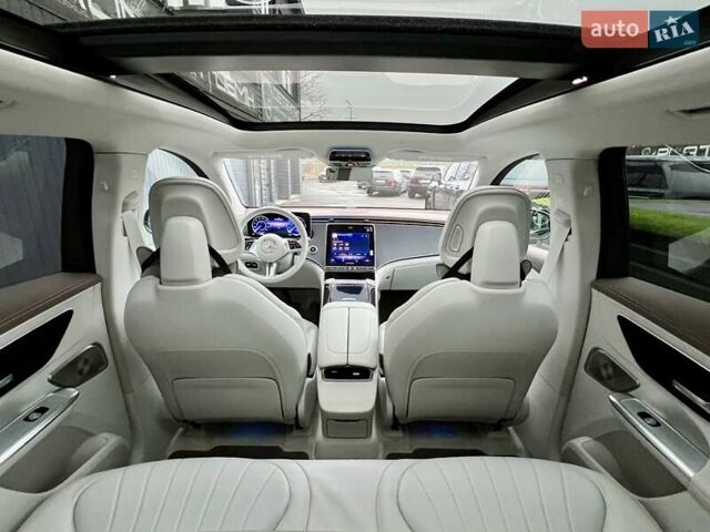 Черный Мерседес EQE SUV, объемом двигателя 0 л и пробегом 2 тыс. км за 54900 $, фото 37 на Automoto.ua