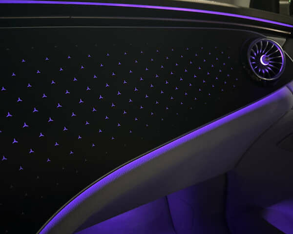 Черный Мерседес EQE SUV, объемом двигателя 0 л и пробегом 16 тыс. км за 67000 $, фото 7 на Automoto.ua