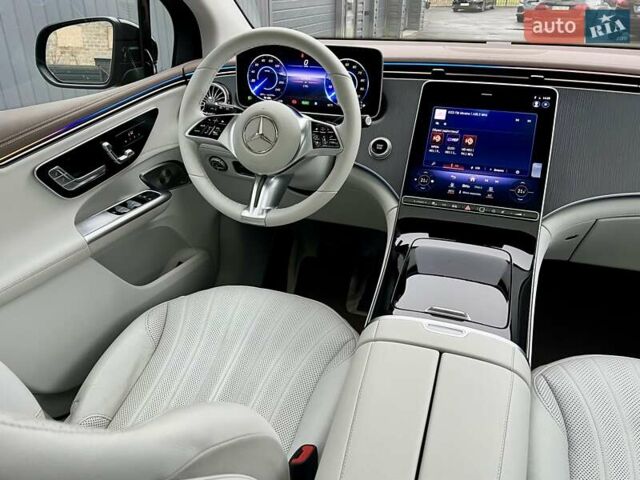 Черный Мерседес EQE SUV, объемом двигателя 0 л и пробегом 2 тыс. км за 54900 $, фото 72 на Automoto.ua