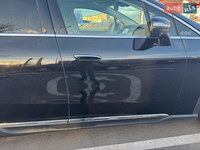 Черный Мерседес EQE SUV, объемом двигателя 0 л и пробегом 25 тыс. км за 51000 $, фото 18 на Automoto.ua