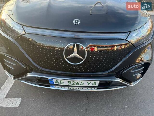 Черный Мерседес EQE SUV, объемом двигателя 0 л и пробегом 25 тыс. км за 51000 $, фото 9 на Automoto.ua
