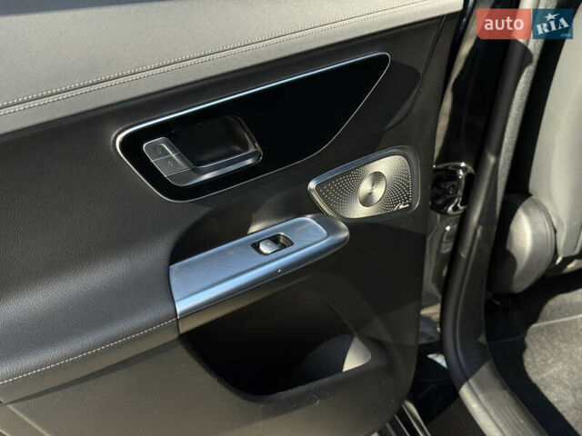 Черный Мерседес EQE SUV, объемом двигателя 0 л и пробегом 23 тыс. км за 42300 $, фото 28 на Automoto.ua