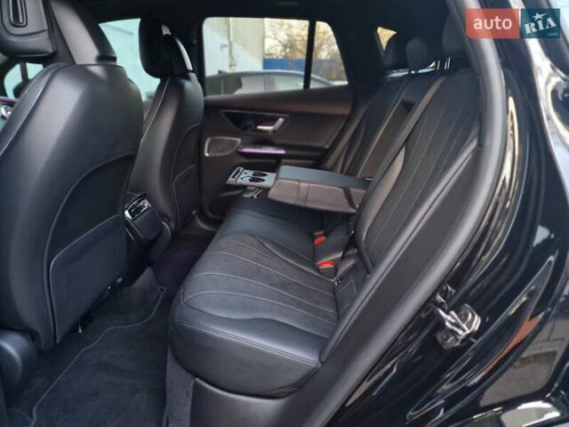 Чорний Мерседес EQE SUV, об'ємом двигуна 0 л та пробігом 28 тис. км за 51990 $, фото 67 на Automoto.ua