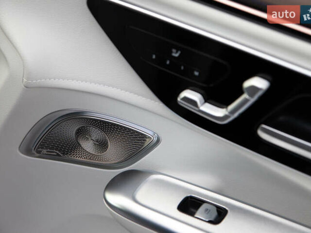 Чорний Мерседес EQE SUV, об'ємом двигуна 0 л та пробігом 15 тис. км за 51900 $, фото 24 на Automoto.ua