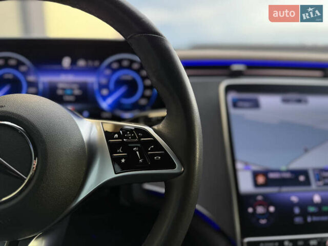 Чорний Мерседес EQE SUV, об'ємом двигуна 0 л та пробігом 37 тис. км за 47999 $, фото 26 на Automoto.ua