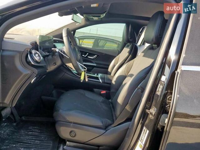 Черный Мерседес EQE SUV, объемом двигателя 0 л и пробегом 9 тыс. км за 40000 $, фото 6 на Automoto.ua