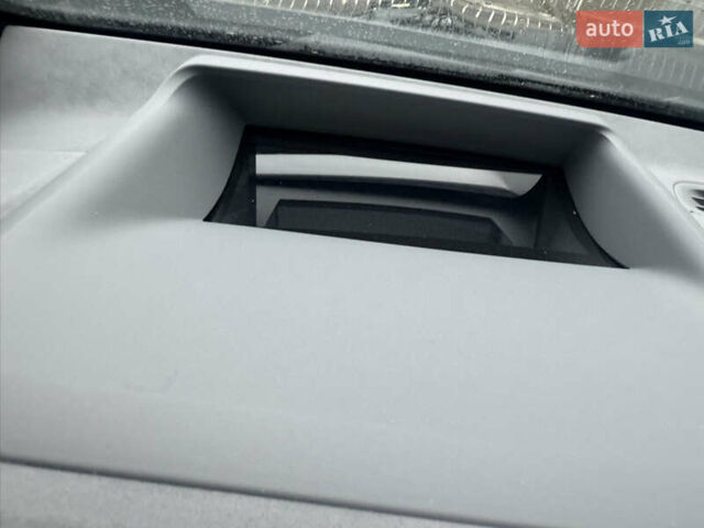 Чорний Мерседес EQE SUV, об'ємом двигуна 0 л та пробігом 1 тис. км за 79900 $, фото 36 на Automoto.ua