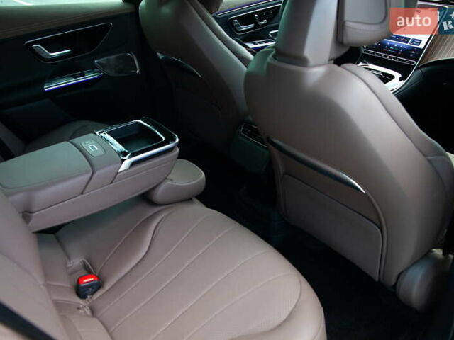 Черный Мерседес EQE SUV, объемом двигателя 0 л и пробегом 15 тыс. км за 46500 $, фото 14 на Automoto.ua