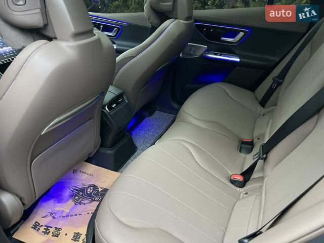 Чорний Мерседес EQE SUV, об'ємом двигуна 0 л та пробігом 12 тис. км за 54000 $, фото 37 на Automoto.ua