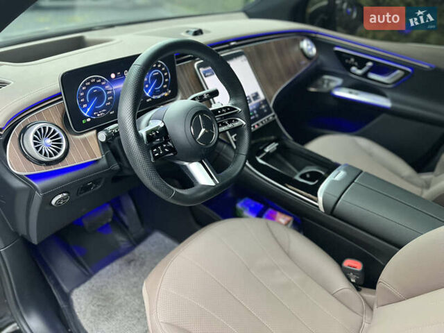 Чорний Мерседес EQE SUV, об'ємом двигуна 0 л та пробігом 12 тис. км за 54000 $, фото 30 на Automoto.ua