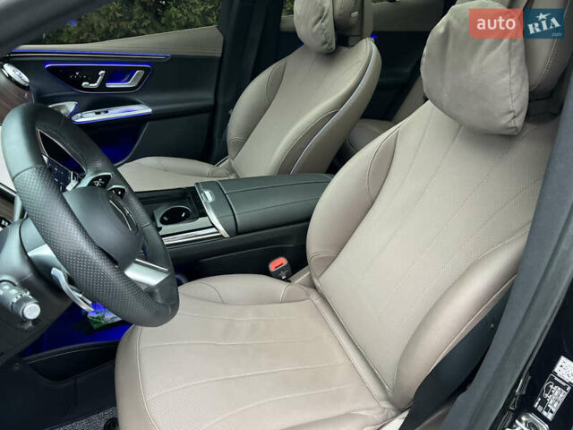 Чорний Мерседес EQE SUV, об'ємом двигуна 0 л та пробігом 12 тис. км за 54000 $, фото 29 на Automoto.ua