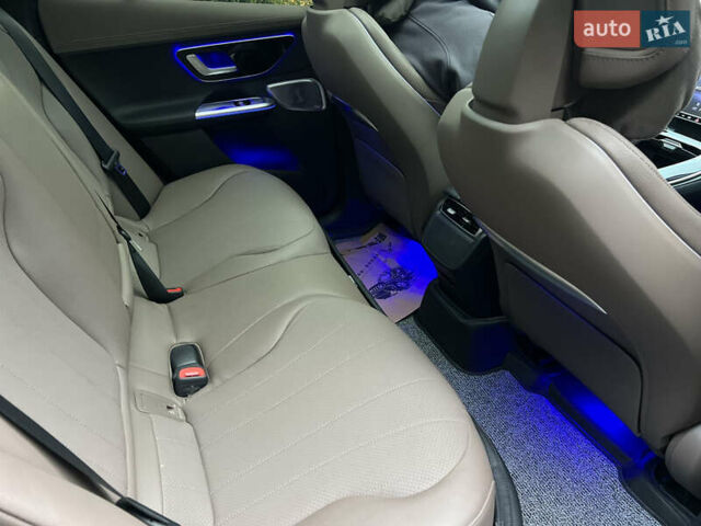 Чорний Мерседес EQE SUV, об'ємом двигуна 0 л та пробігом 12 тис. км за 54000 $, фото 16 на Automoto.ua