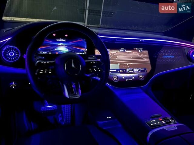 Черный Мерседес EQE SUV, объемом двигателя 0 л и пробегом 19 тыс. км за 74000 $, фото 76 на Automoto.ua