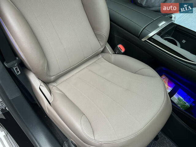 Чорний Мерседес EQE SUV, об'ємом двигуна 0 л та пробігом 12 тис. км за 54000 $, фото 22 на Automoto.ua